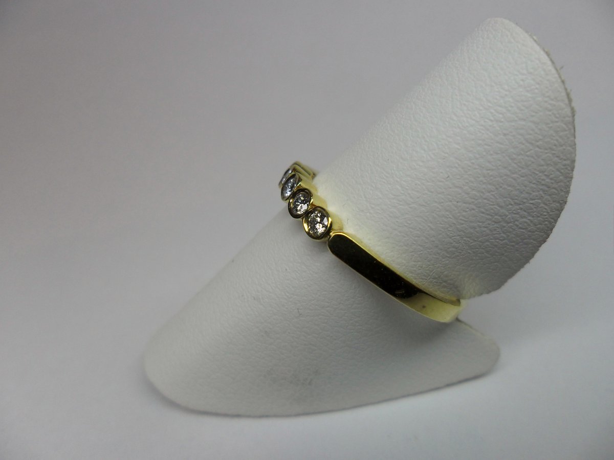 Row ring closed setting small